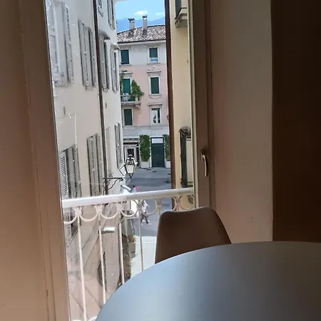Finestra Sulla Piazza Lägenhet Lecco